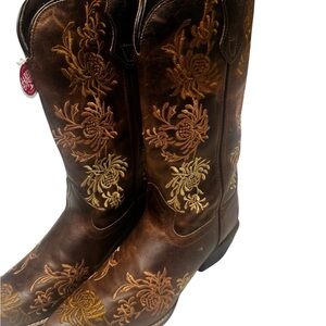 Laredo Woman’s Embroidered Brown Leather Cowboy Boots